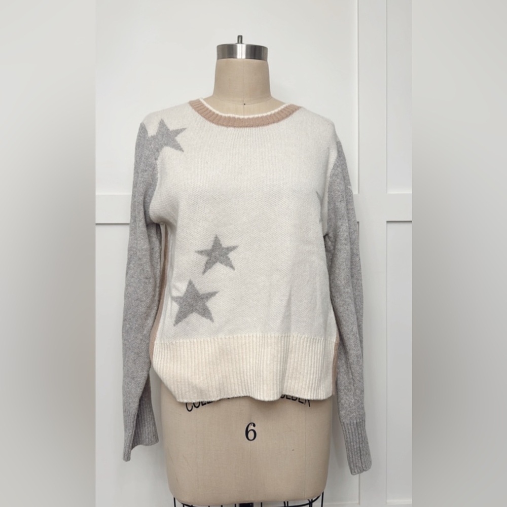 Splendid Ivory and Heather Gray Star Sweater